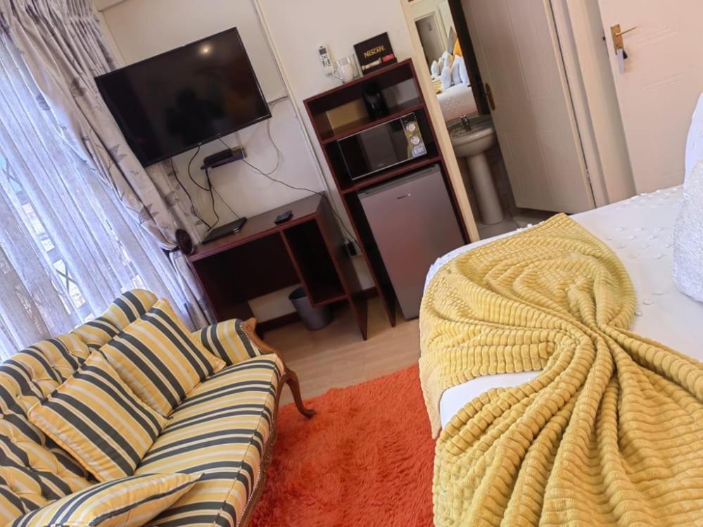 امتاتا Obaa Sima Guest House المظهر الخارجي الصورة